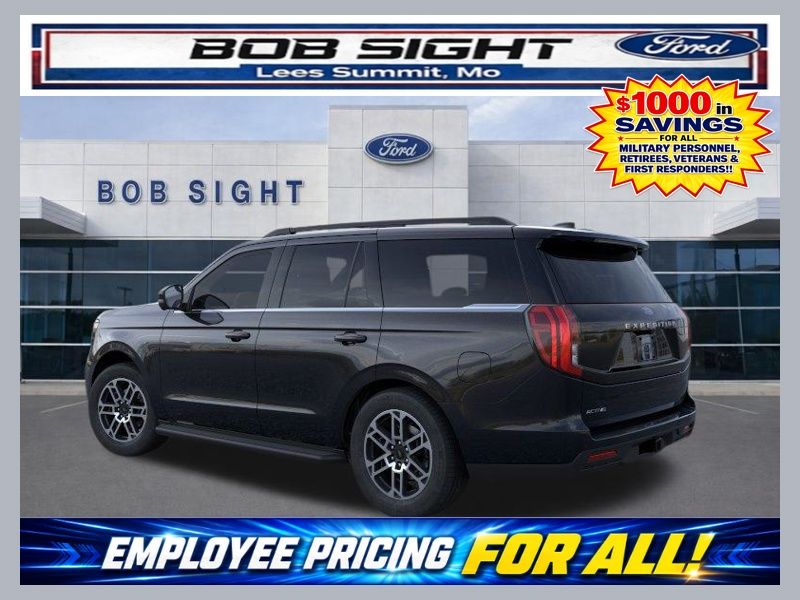 2026 Ford Expedition Active 4x4's photo