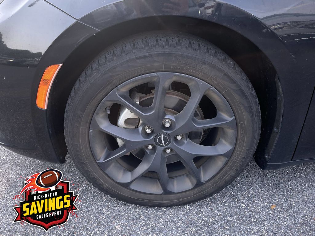 Used 2021 Chrysler Pacifica Van