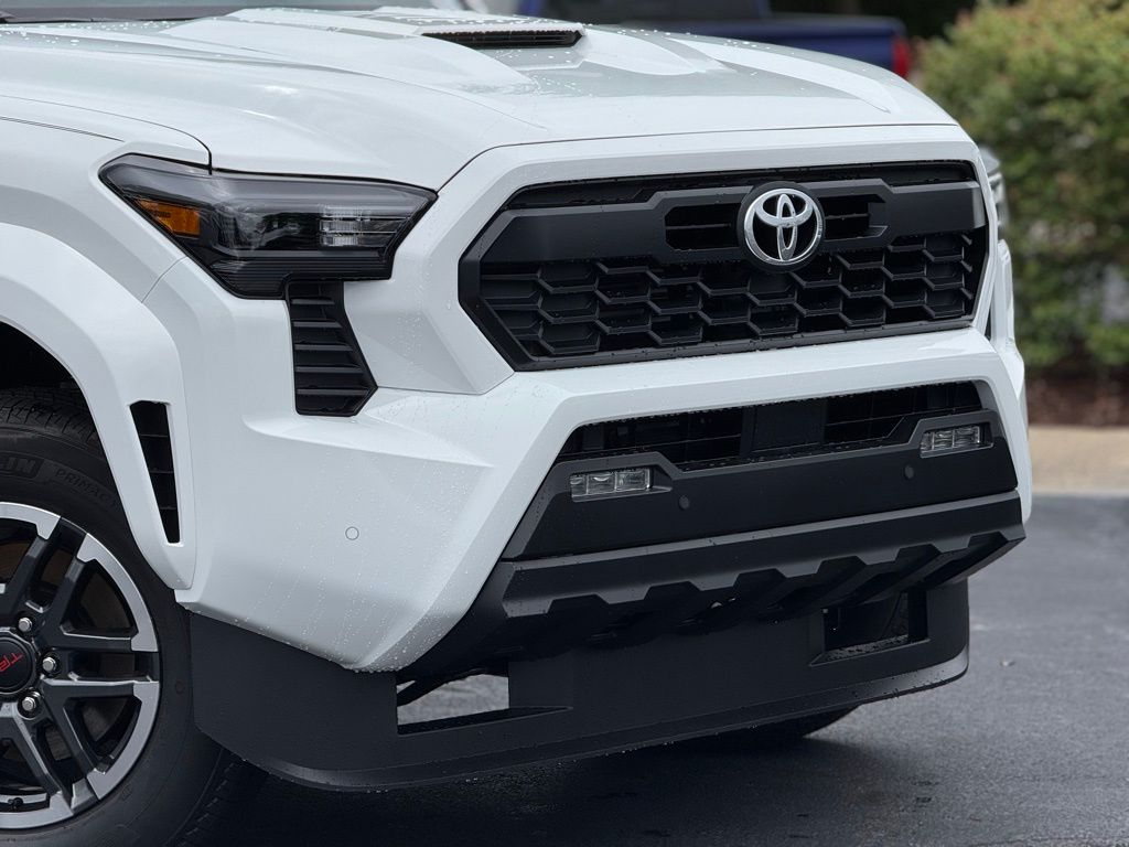 2025 Toyota Tacoma TRD Sport Double Cab photo 4
