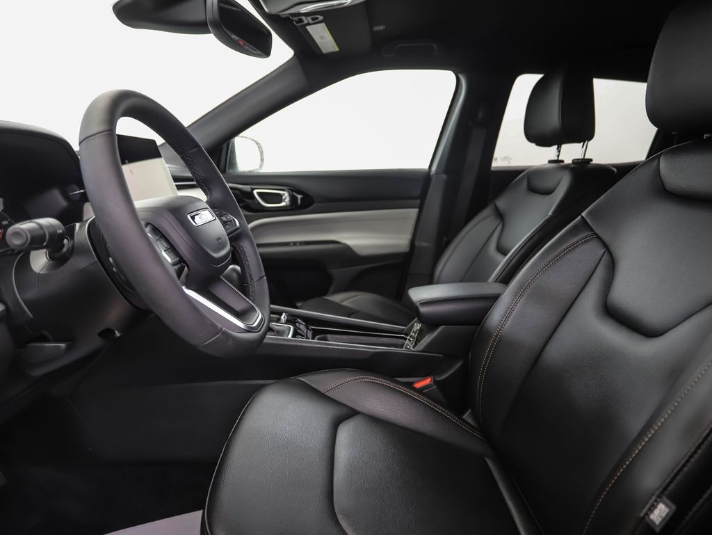 Thumbnail: 2024 Jeep Compass - 11