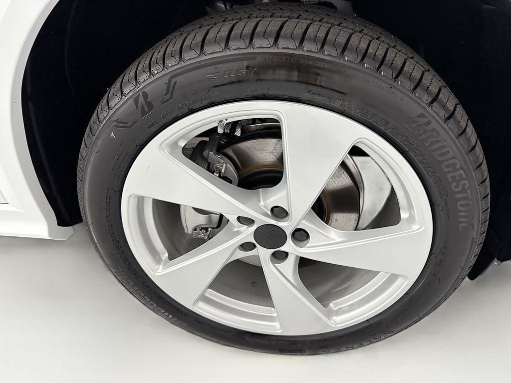 New 2026 White Audi Premium Plus image 32