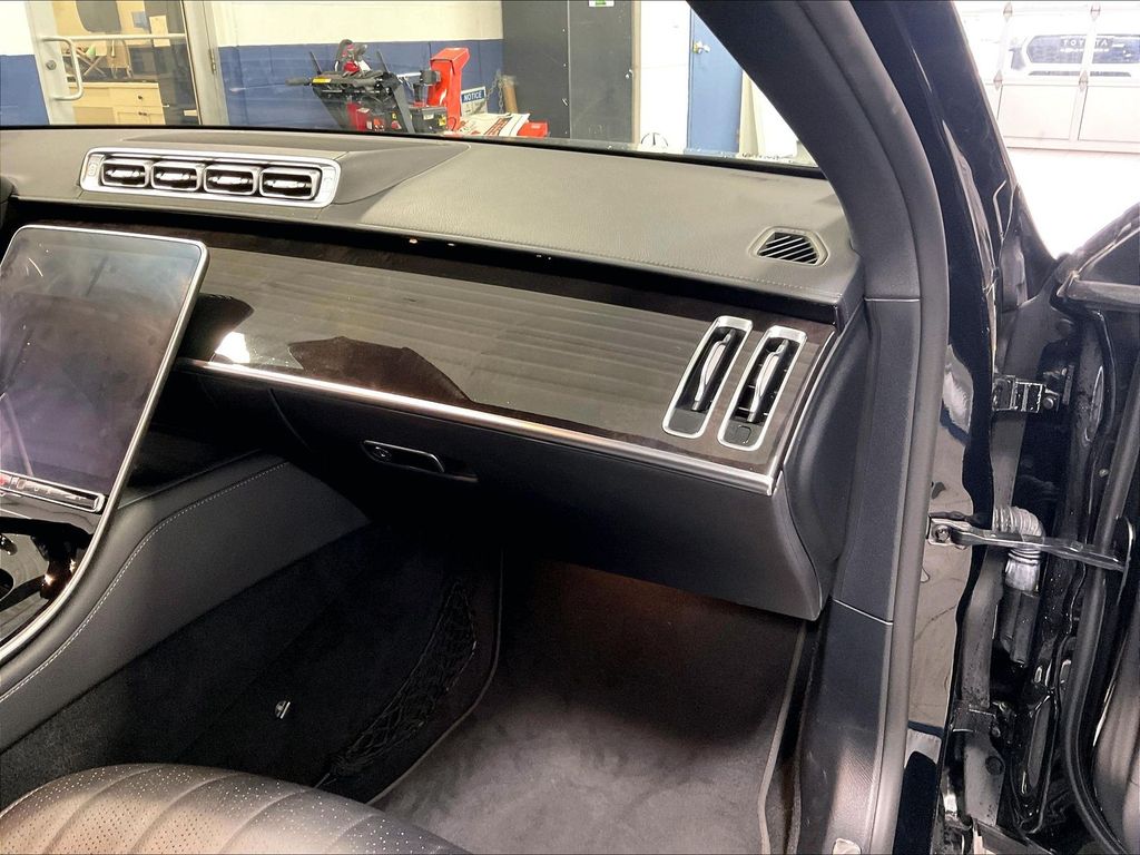 2022 Mercedes-Benz S-Class — photo 13