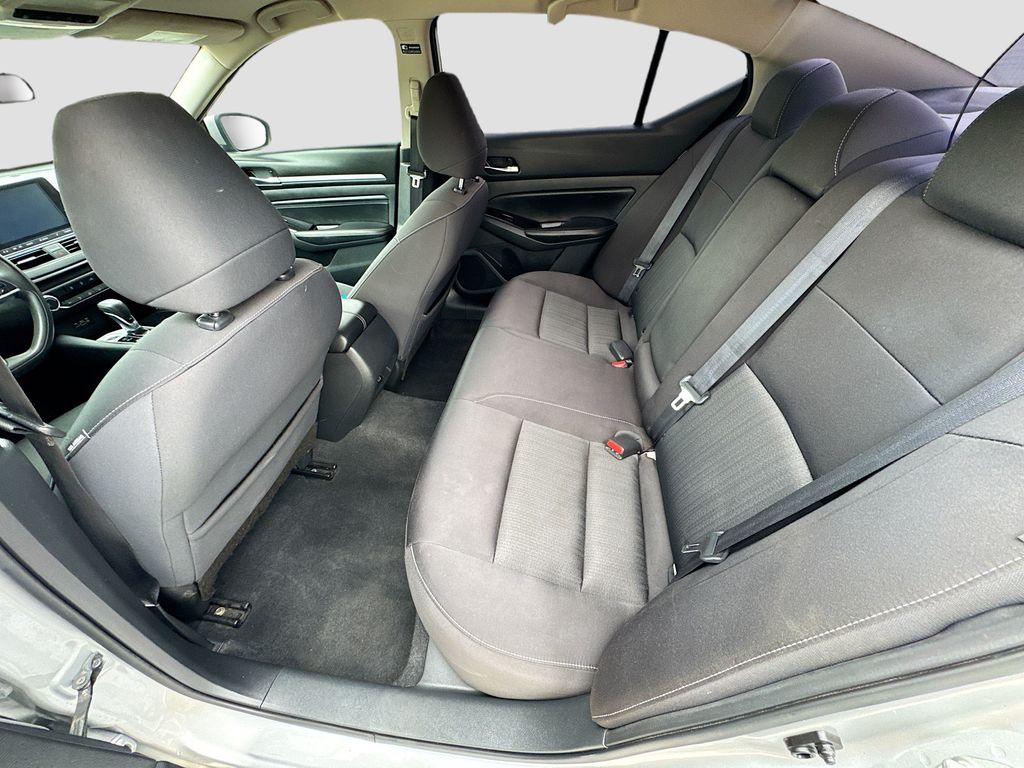 2021 Nissan Altima SV - Photo 26