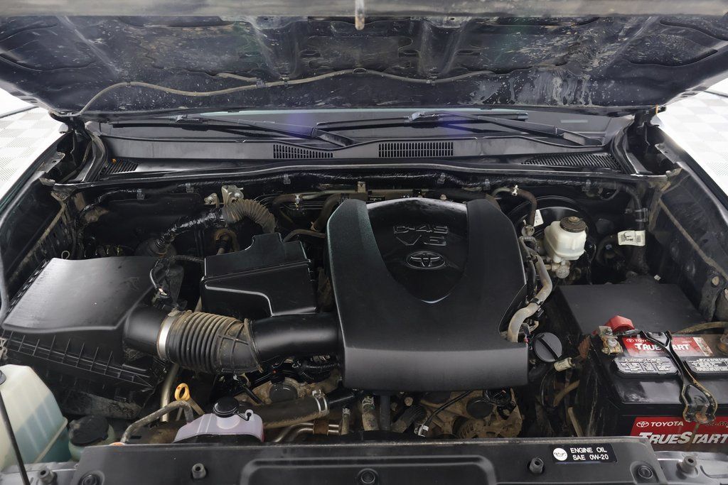 Thumbnail: 2019 Toyota Tacoma - 13