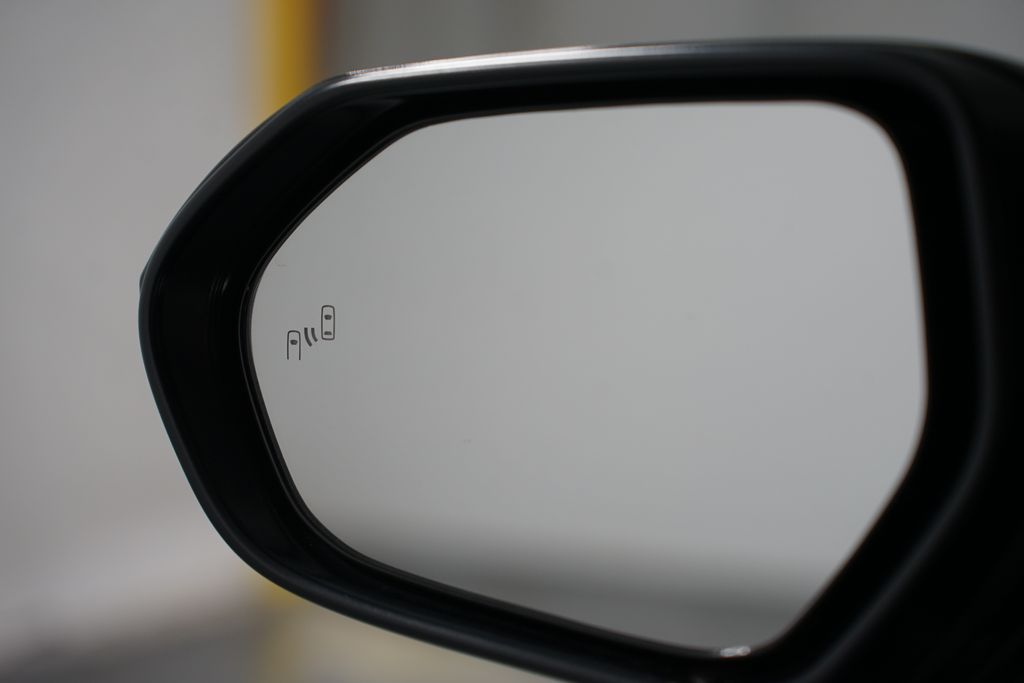 Thumbnail: 2024 Toyota Corolla - 25