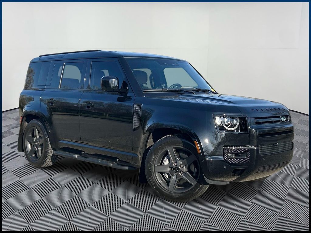 2025 Land Rover Defender 110 P400 X-Dynamic SE AWD