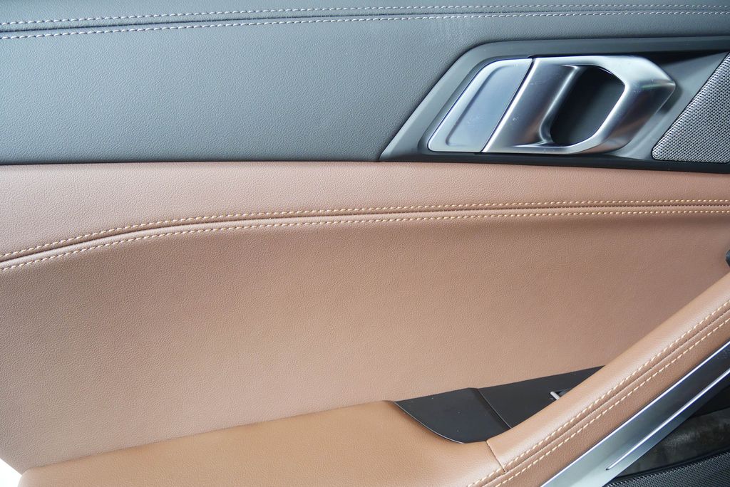 Thumbnail: 2026 BMW X6 - 14