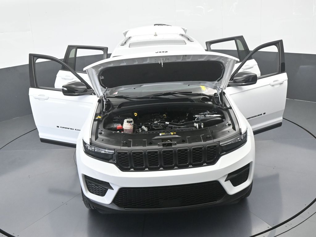 Used 2024 Bright White Clearcoat Jeep Altitude X image 77