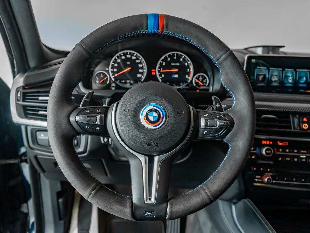 Used 2017 Black BMW  image 16