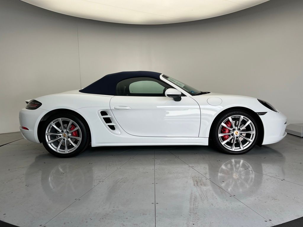 Thumbnail: 2024 Porsche 718 Boxster - 32