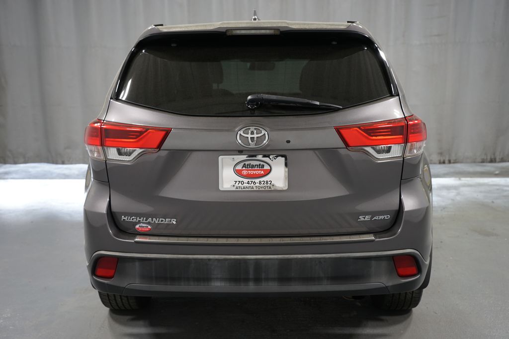 Thumbnail: 2018 Toyota Highlander - 7
