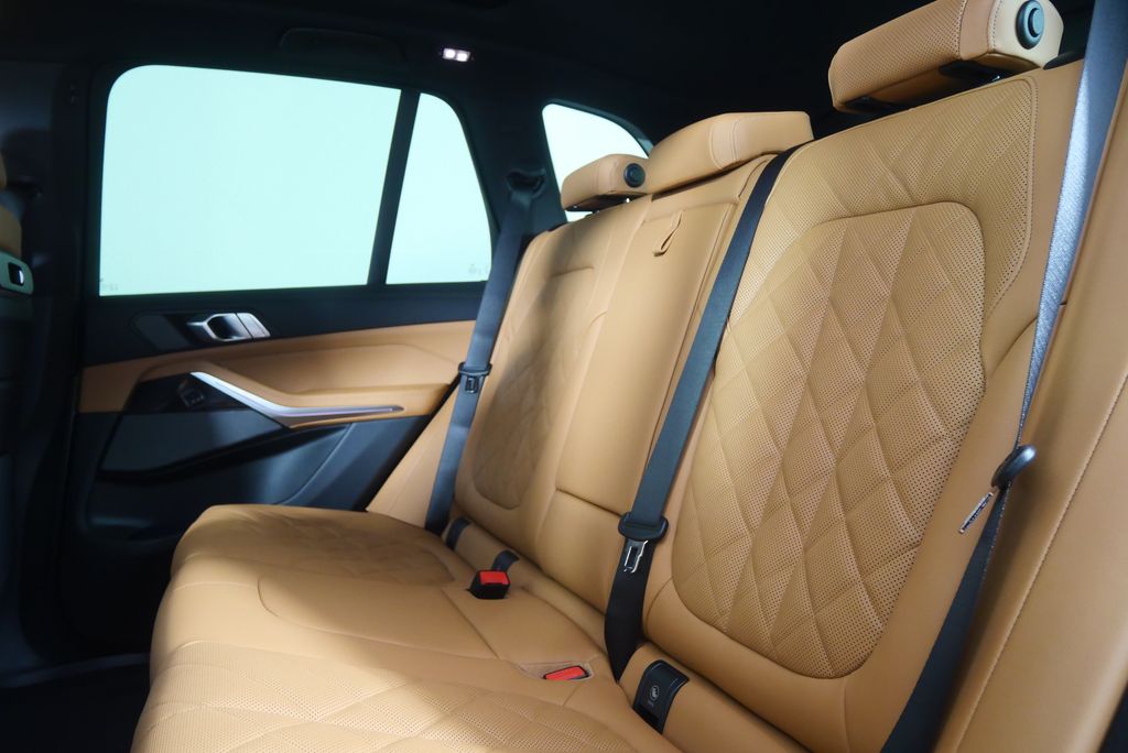 Thumbnail: 2026 BMW X5 - 15