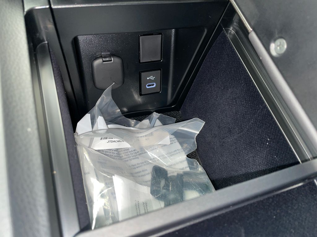 Thumbnail: 2026 Toyota Crown Signia - 30