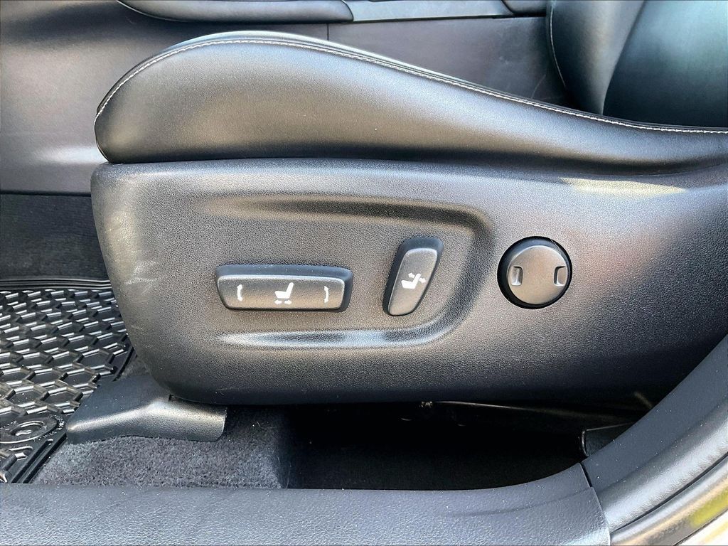2016 Lexus CT — photo 26