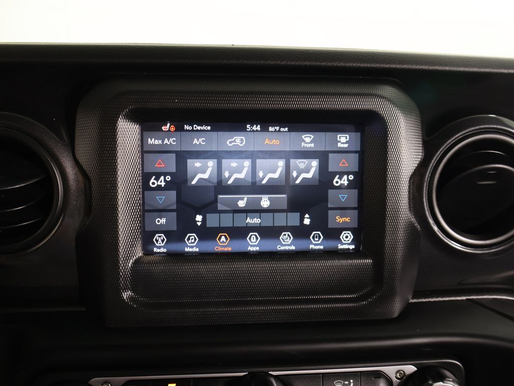 Used 2023 Gray Jeep Altitude image 41