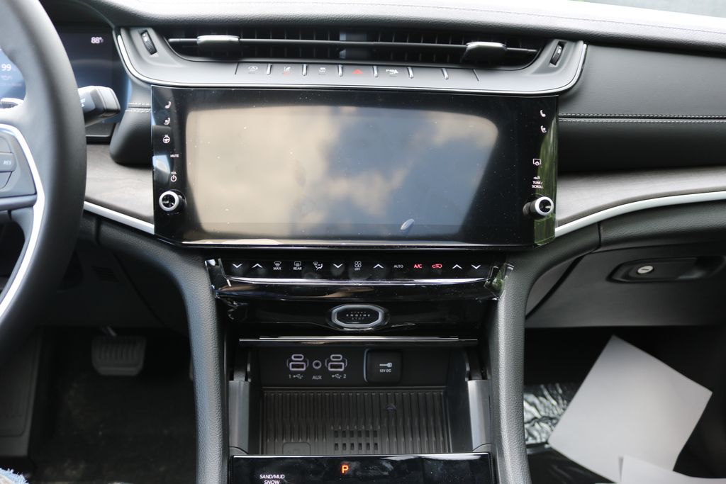 New 2026 Silver Jeep Limited Reserve image 23