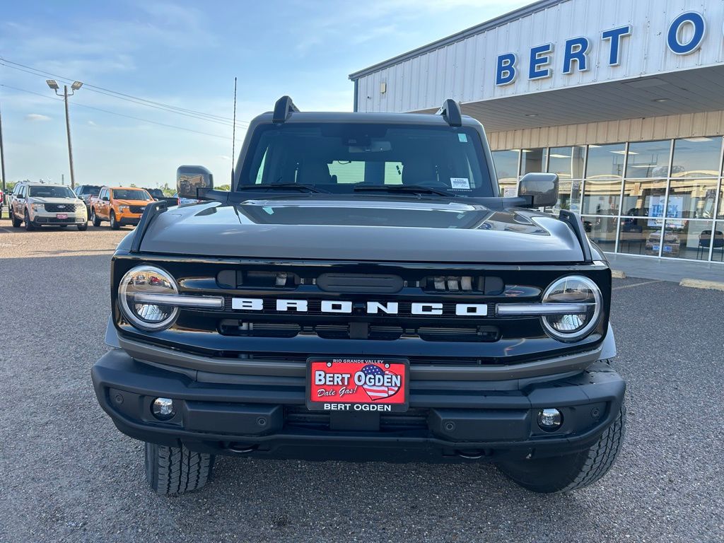 New 2026 Gray Ford Outer Banks image 2