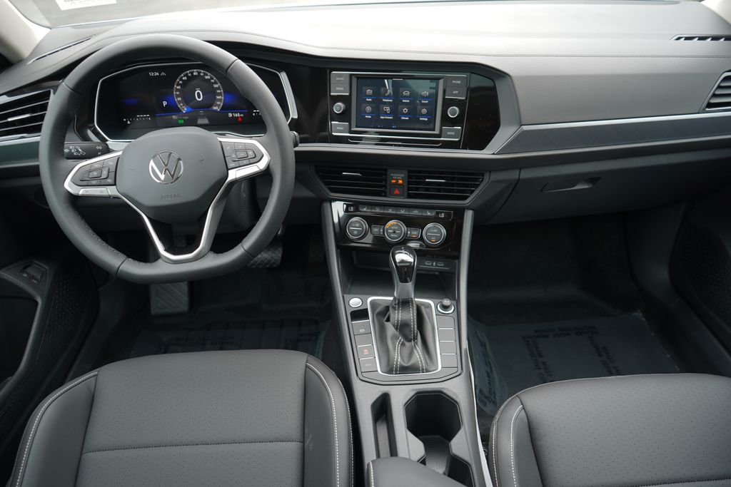 2024 Volkswagen Jetta SE 11