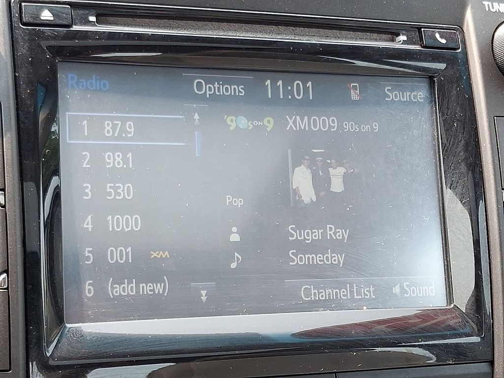 2015 Toyota Camry XLE 17