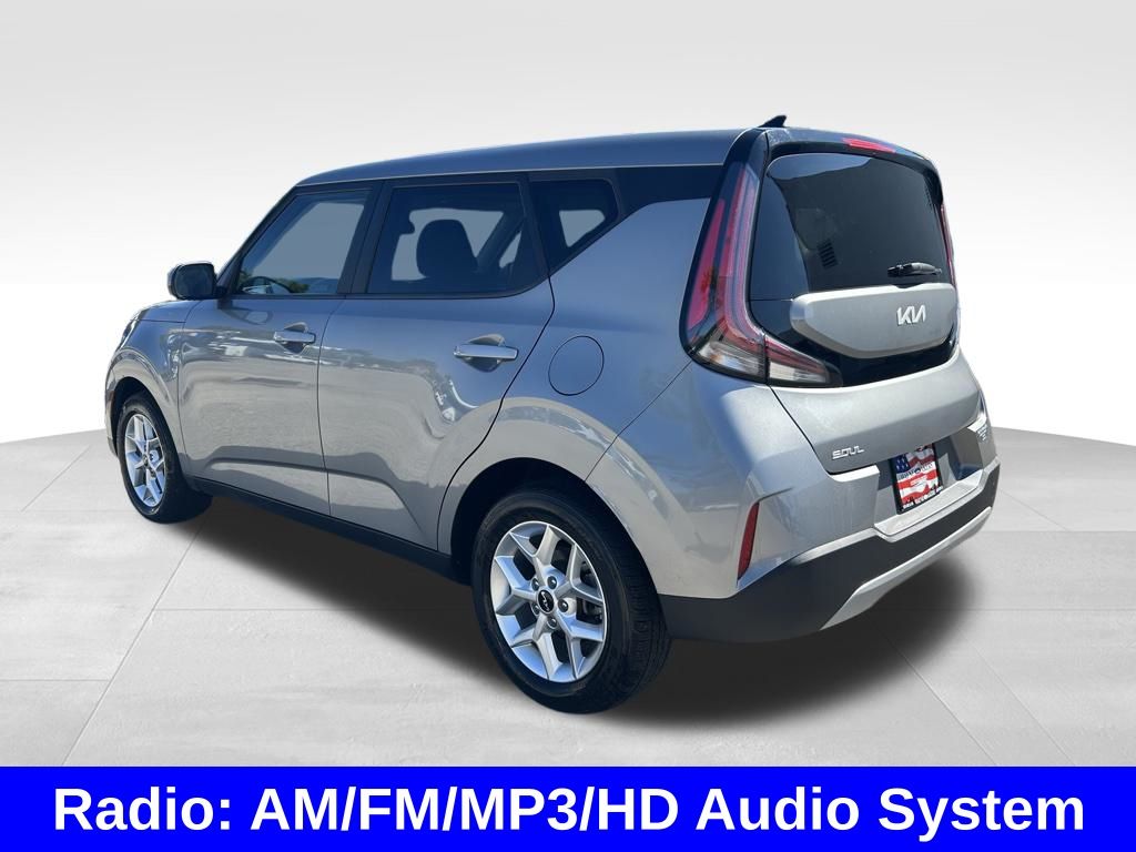 View vehicle photo 6