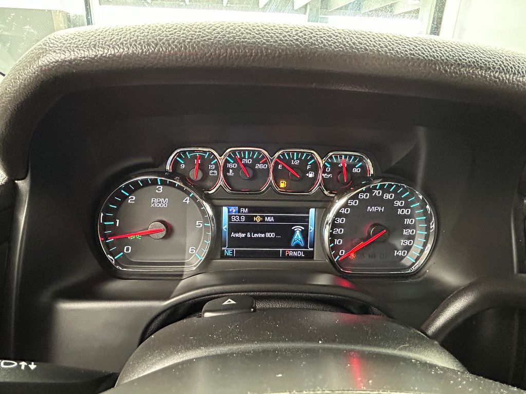 Used 2020 Shadow Gray Metallic Chevrolet LT image 35