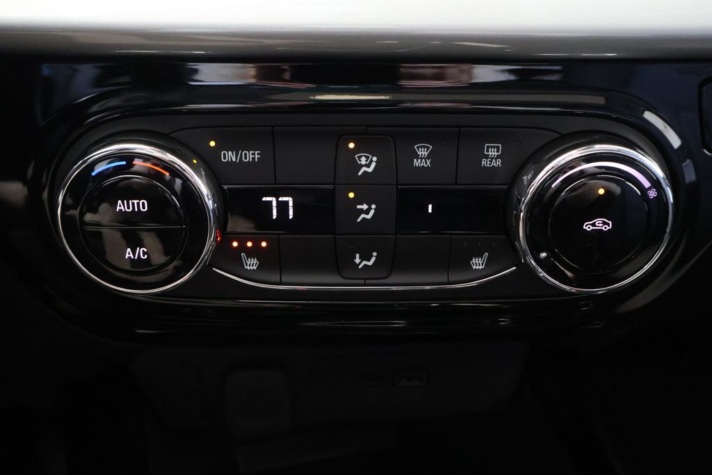 Thumbnail: 2026 Chevrolet Trax - 26