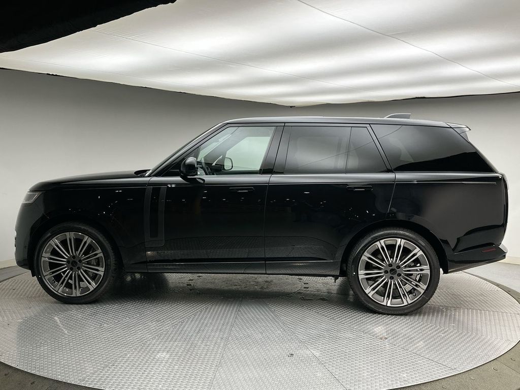 Thumbnail: 2026 Land Rover Range Rover - 10