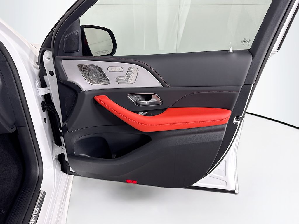 Thumbnail: 2026 Mercedes-Benz GLE - 27