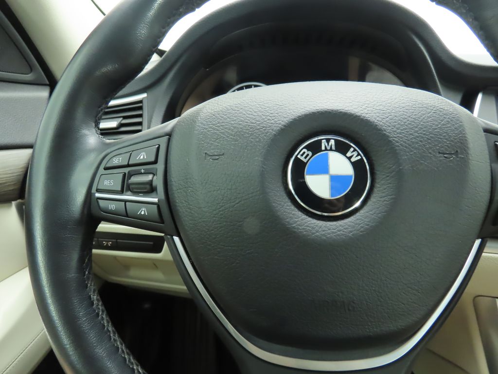 2010 BMW 5 Series 535i 11