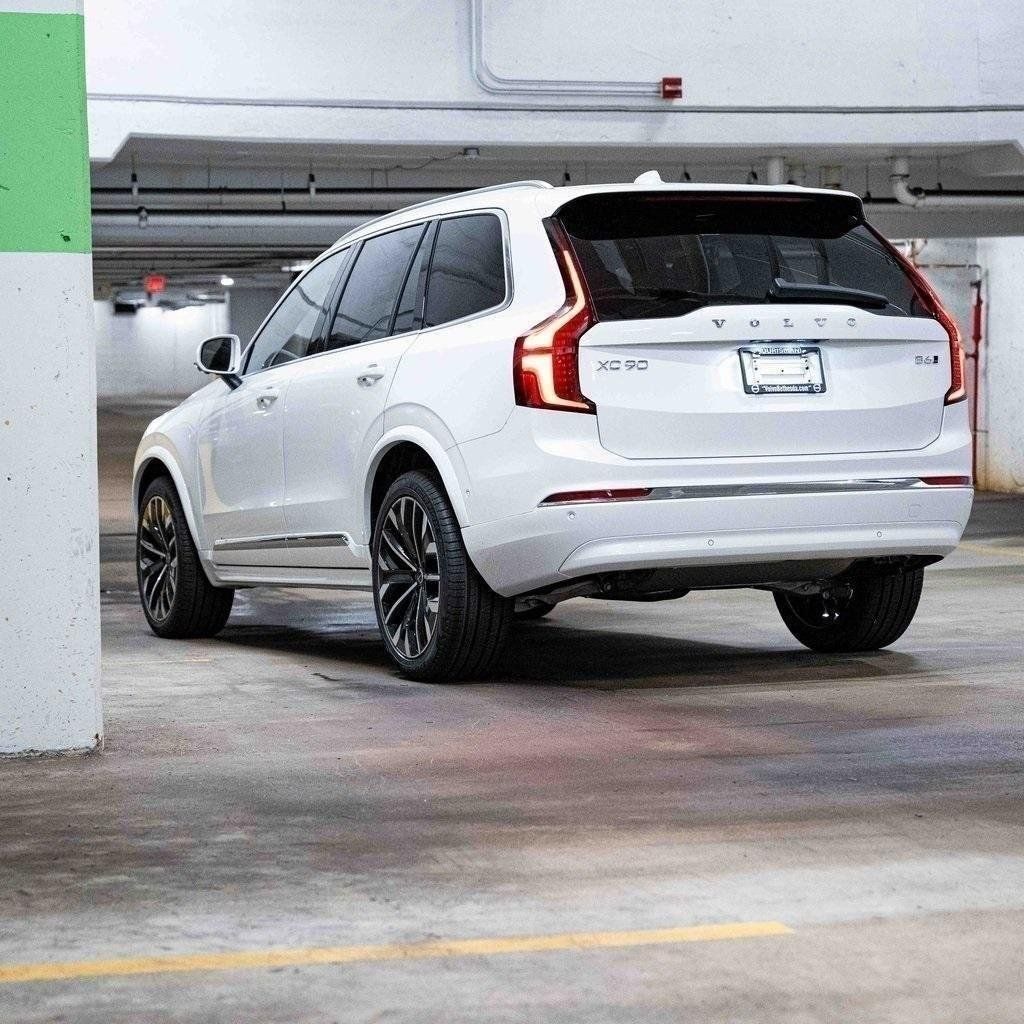 2026 Volvo XC90 Ultra - Photo 6