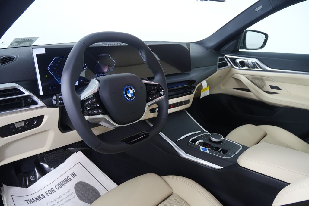 Thumbnail: 2026 BMW i4 - 12