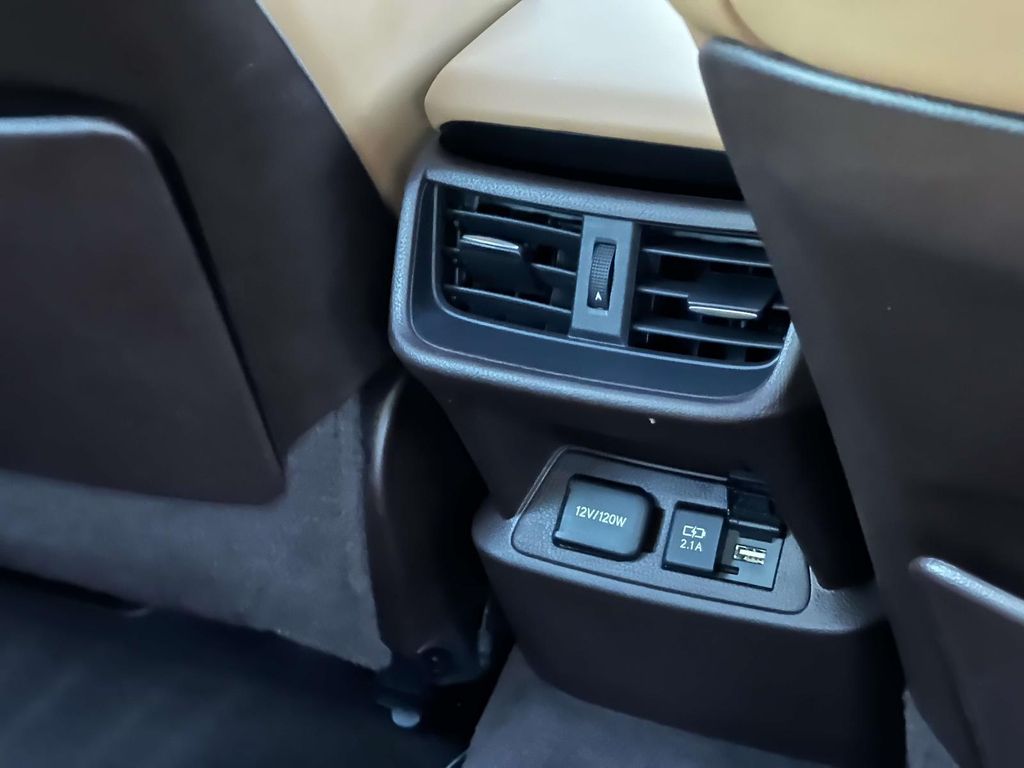 Thumbnail: 2021 Lexus ES - 27