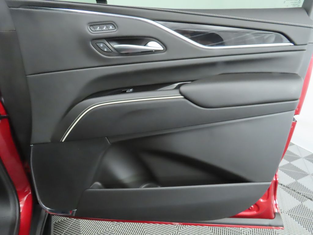 2024 Cadillac Escalade V 25