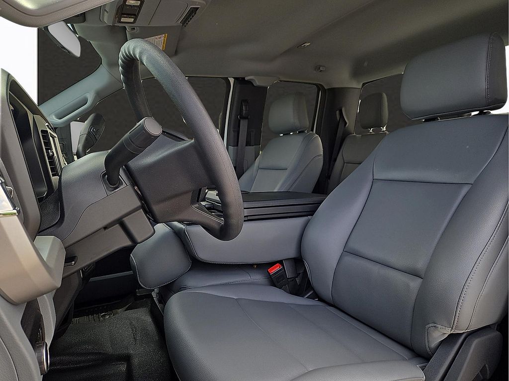 2026 Ford F-250 Super Duty XL - Photo 13