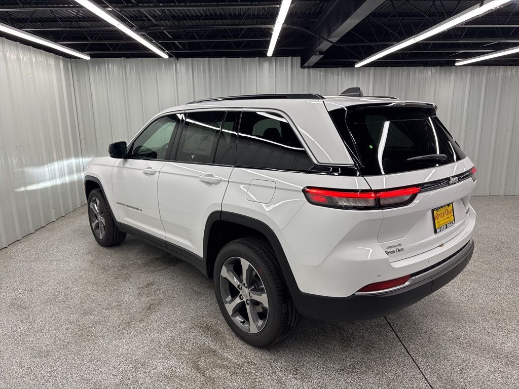 2026 Jeep Grand Cherokee Limited - 3