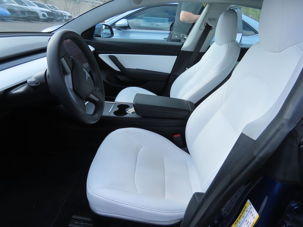 Thumbnail: 2021 Tesla Model 3 - 9