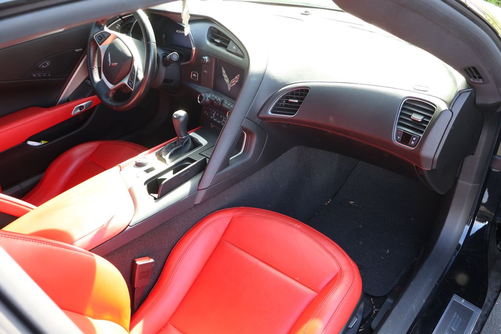 2015 Chevrolet Corvette Stingray 27
