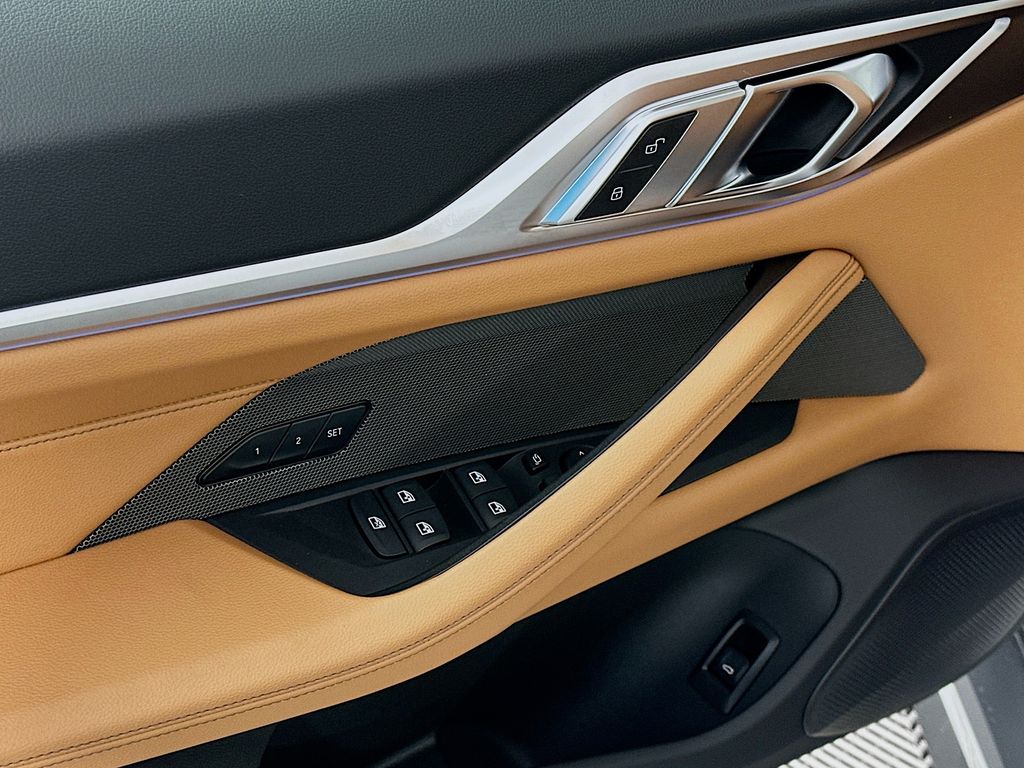 Thumbnail: 2026 BMW i4 - 20