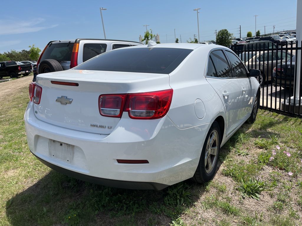 2016 Chevrolet Malibu LT 3