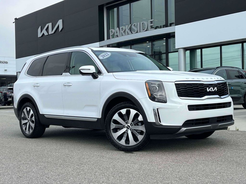 White Pearl 2022 Kia Telluride SUV / Crossover Front-Wheel Drive 8-Speed Automatic