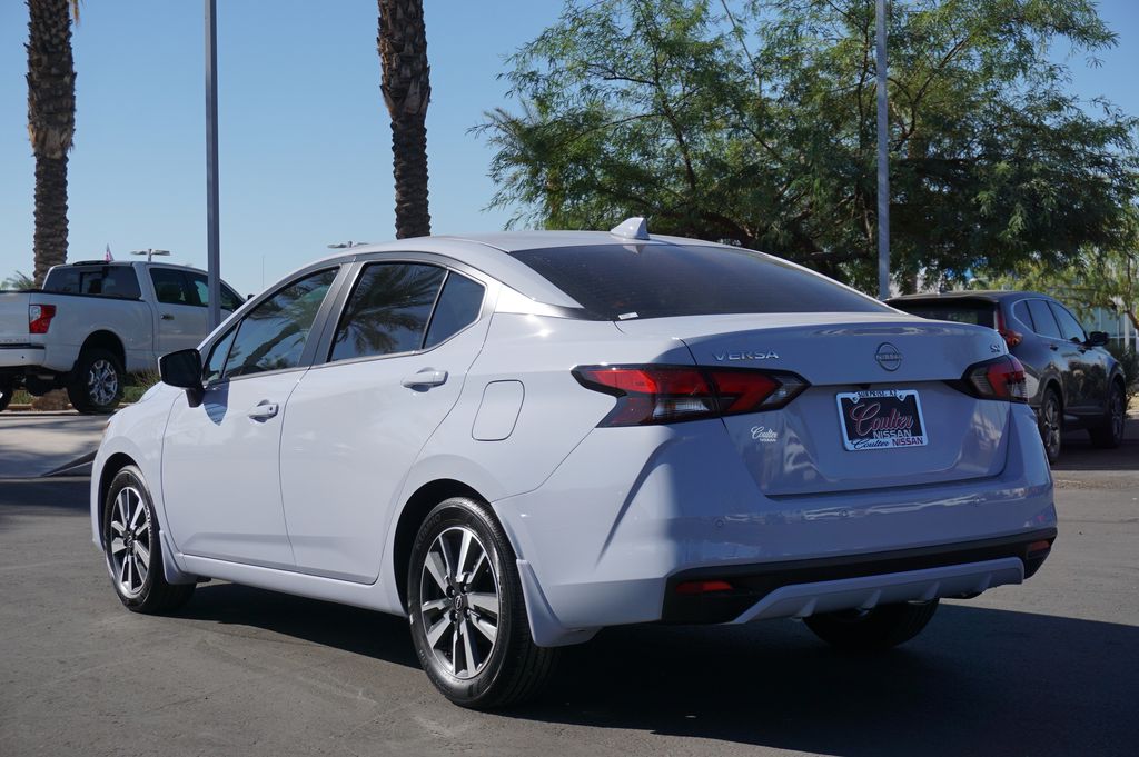 2024 Nissan Versa 1.6 SV 3