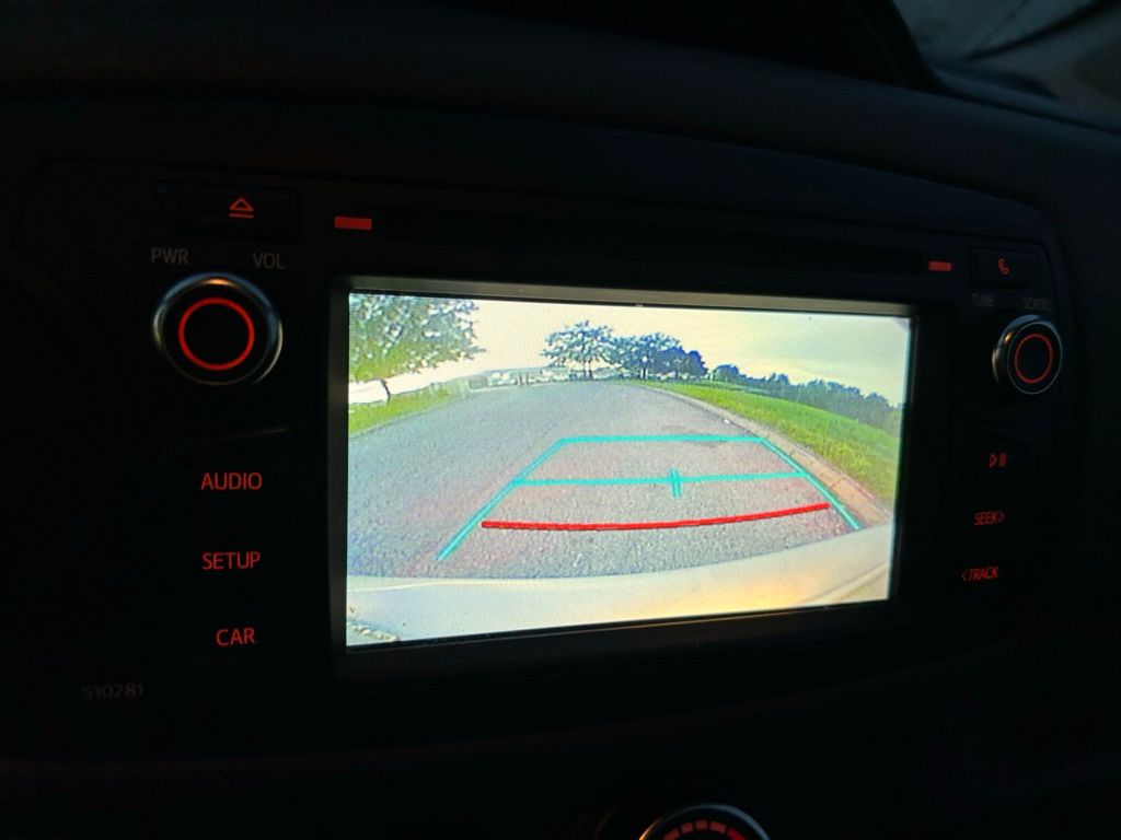 Thumbnail: 2018 Toyota Yaris - 24