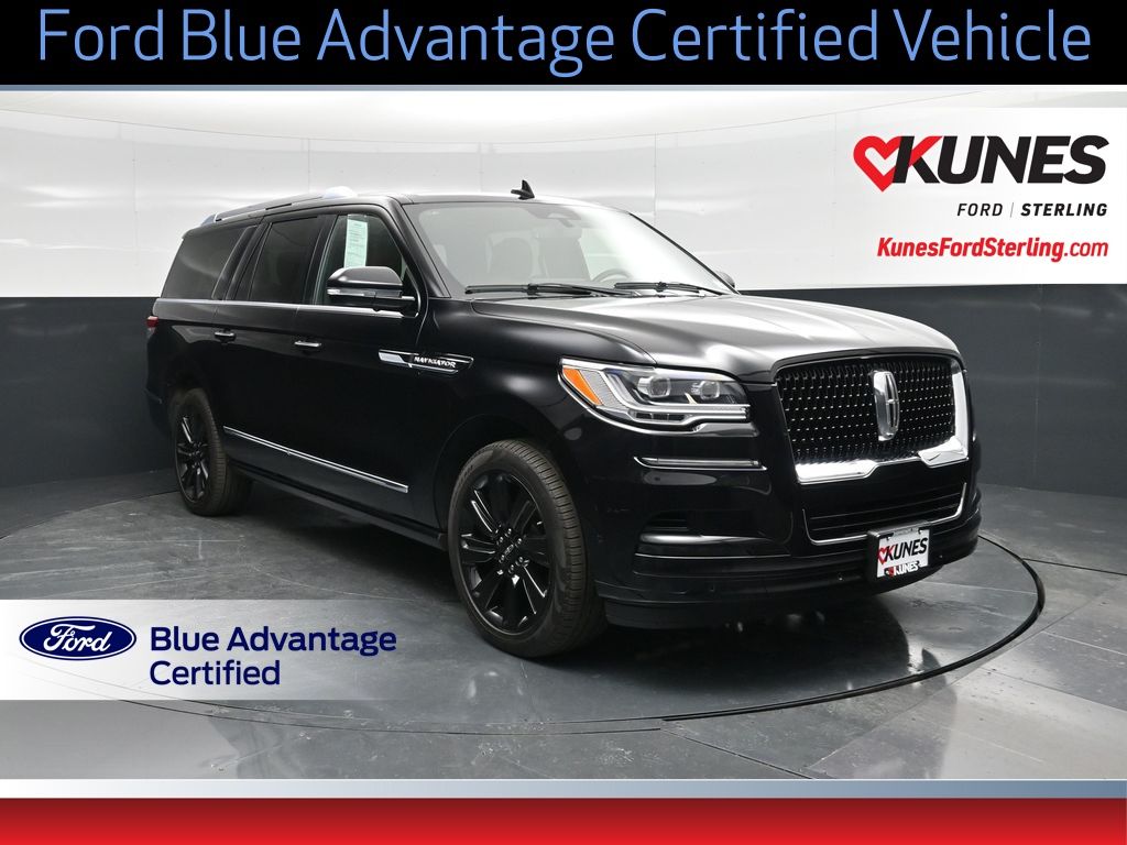 Infinite Black Metallic Clearcoat 2024 Lincoln Navigator L Reserve 4WD SUV / Crossover Four-Wheel Drive Automatic