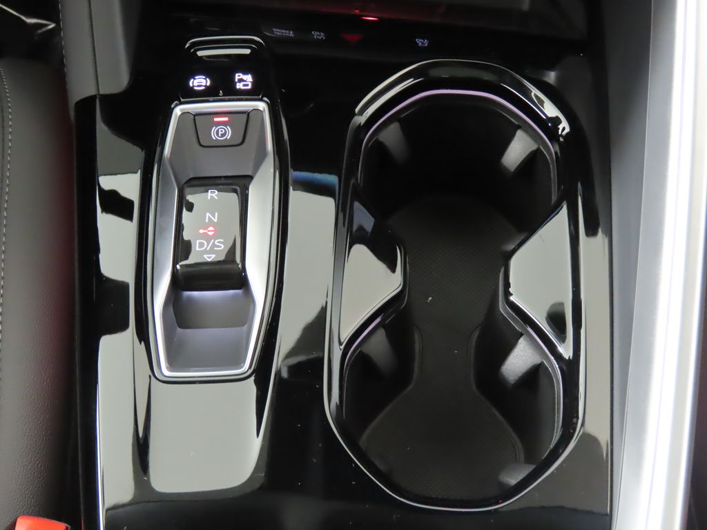 Thumbnail: 2025 Audi Q5 - 20