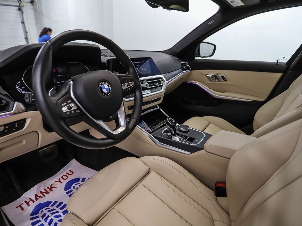 Thumbnail: 2021 BMW 3 Series - 10