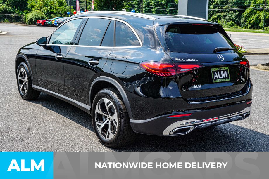 Used 2026 Black Mercedes-Benz GLC 350e image 4
