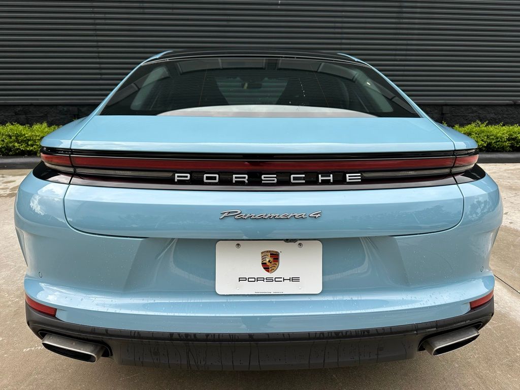 Thumbnail: 2026 Porsche Panamera - 11