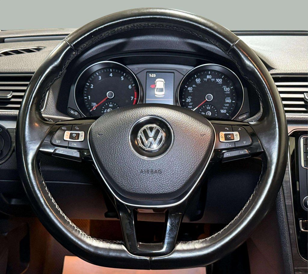 Used 2017 Reflex Silver Metallic Volkswagen 1.8T SE image 20