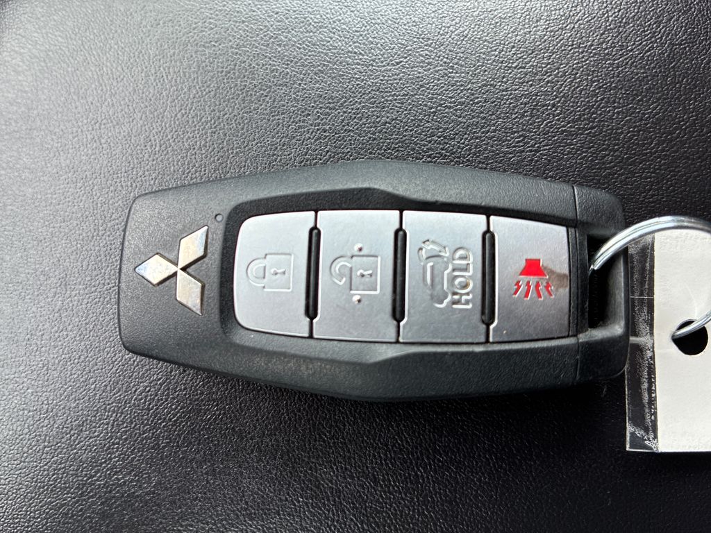 2023 Mitsubishi Outlander SE  at Auto Express Mitsubishi