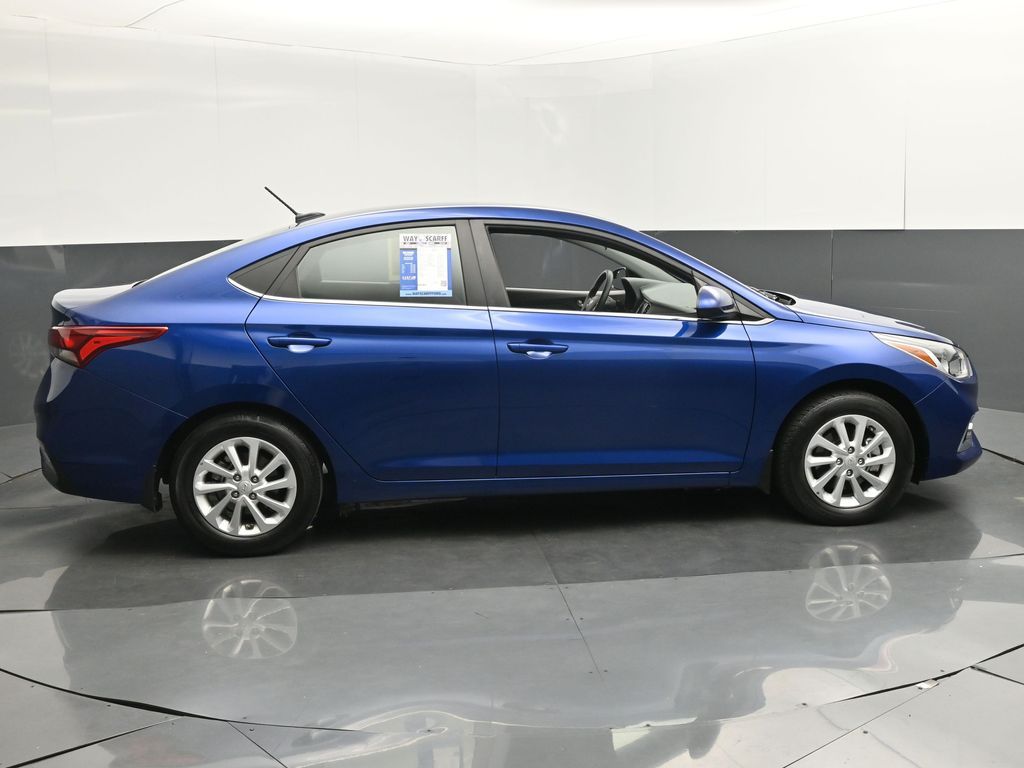 2021 Hyundai ACCENT SEL